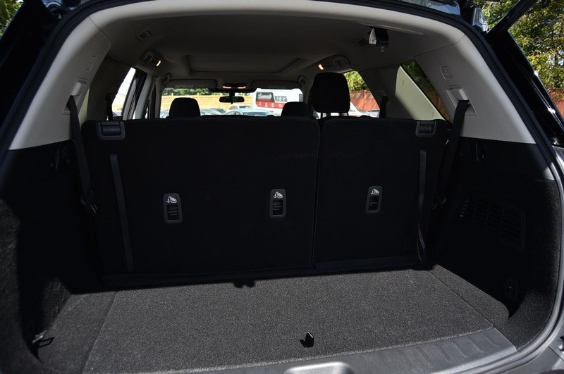 Nissan Pathfinder Vehicle Image 27