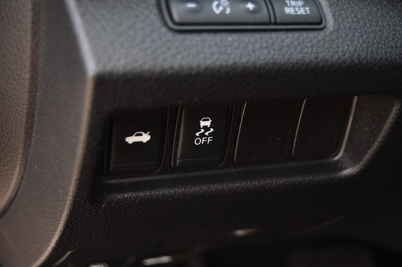 Nissan Altima Vehicle Image 11