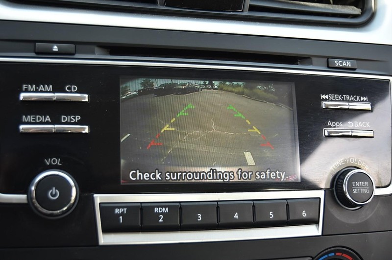 Nissan Altima Vehicle Image 13
