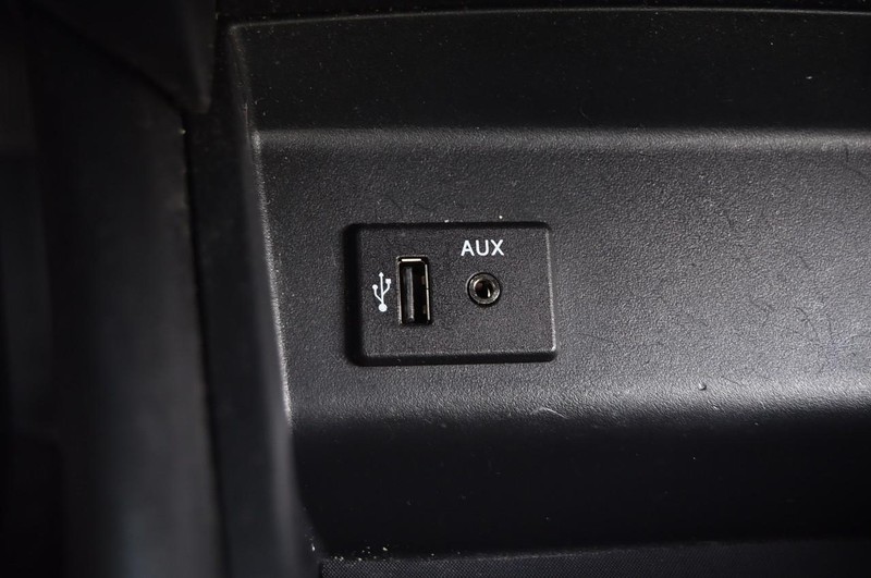 Nissan Altima Vehicle Image 16