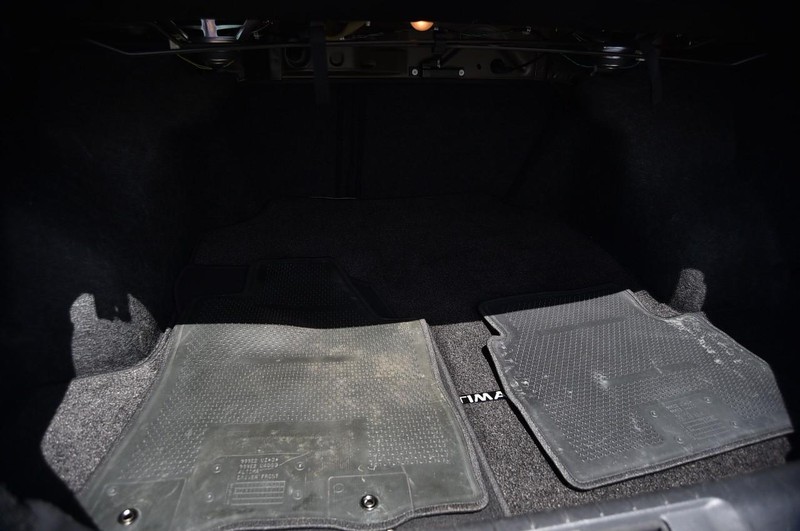 Nissan Altima Vehicle Image 22