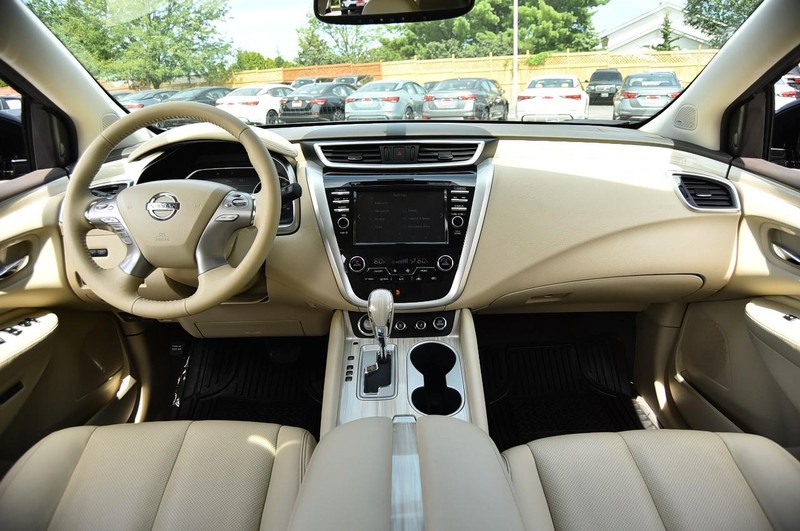 Nissan Murano Vehicle Image 08