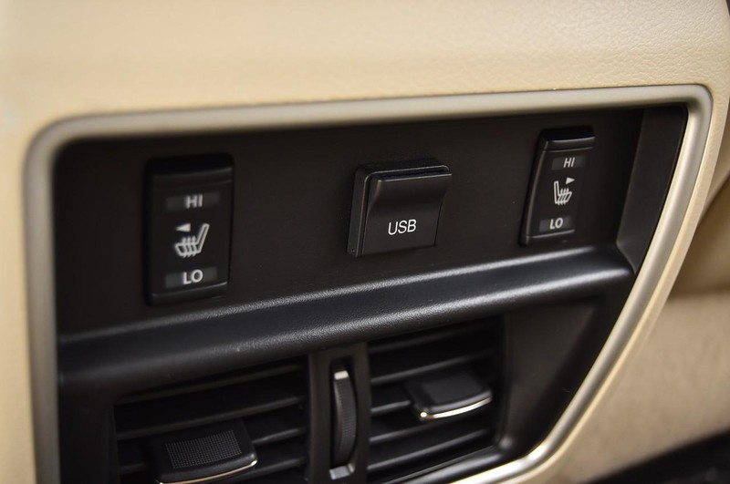 Nissan Murano Vehicle Image 24
