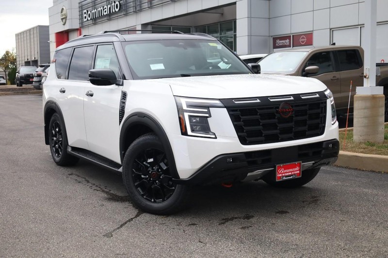 Nissan Armada Vehicle Full-screen Gallery Image 2