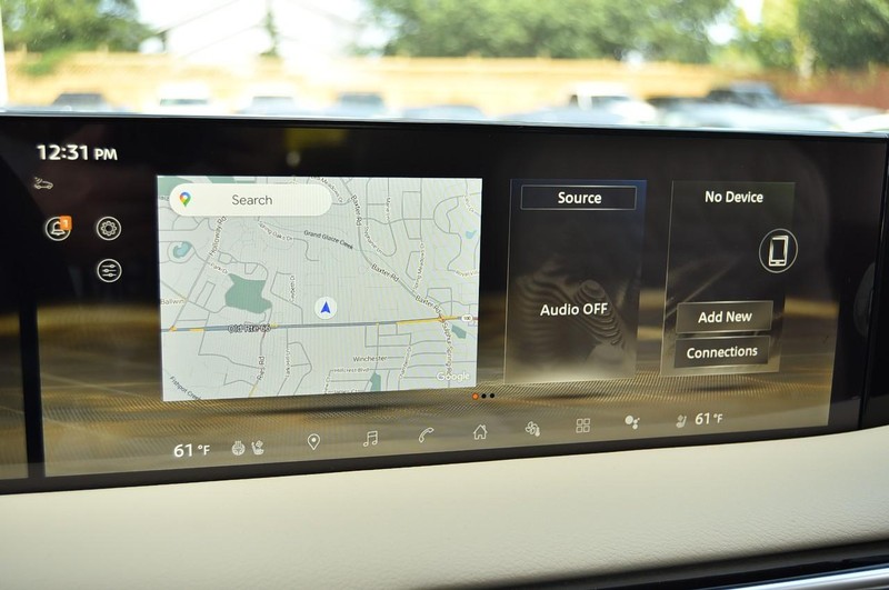 Nissan Armada Vehicle Image 19