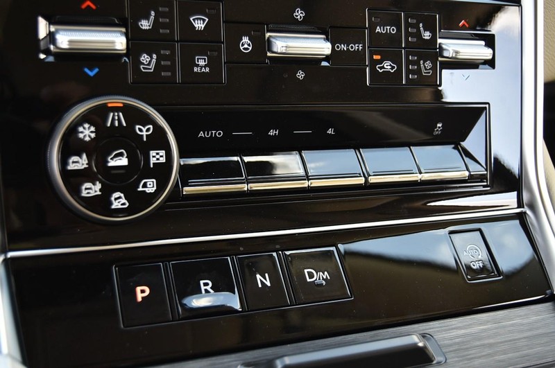 Nissan Armada Vehicle Image 21