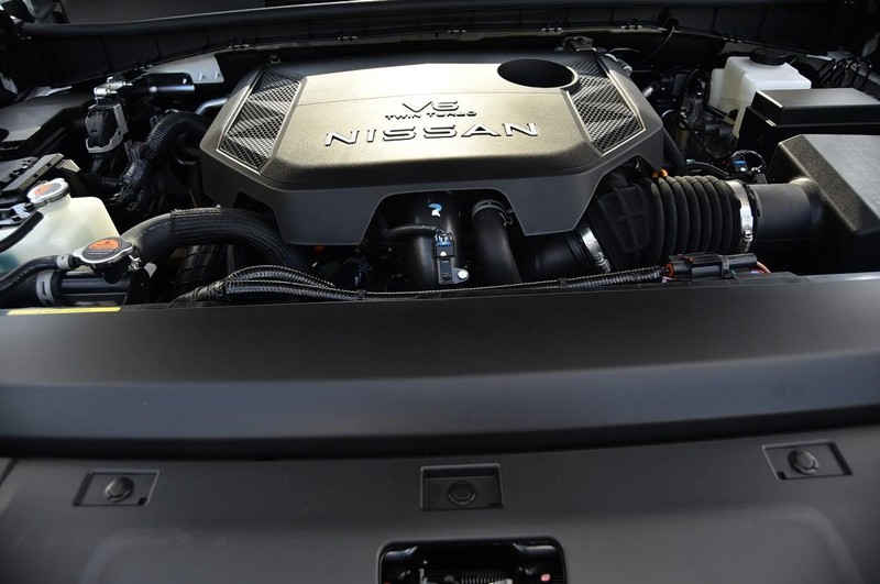 Nissan Armada Vehicle Image 35