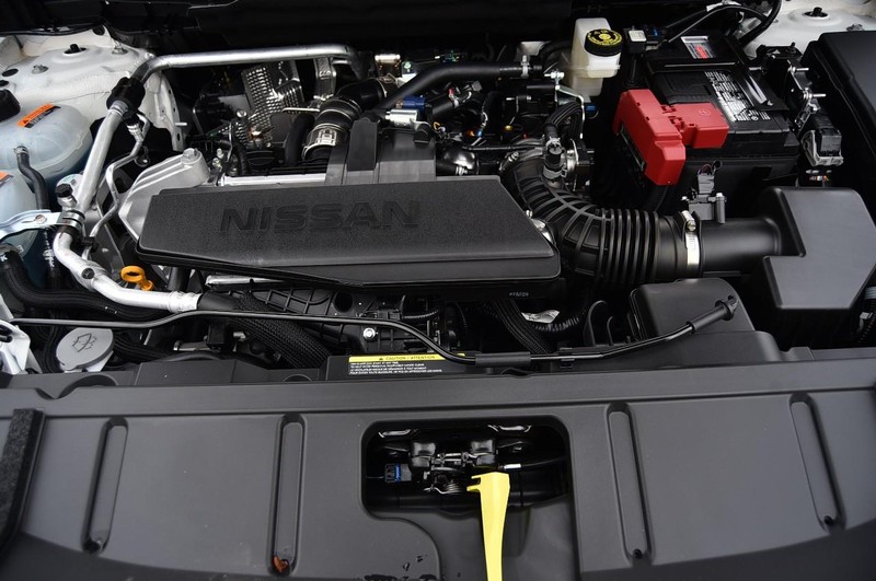 Nissan Rogue Vehicle Full-screen Gallery Image 26