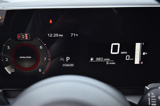 Nissan Kicks Vehicle Image 12