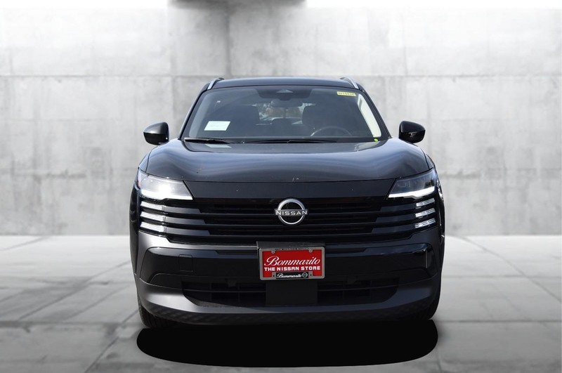 Nissan Kicks Vehicle Image 04