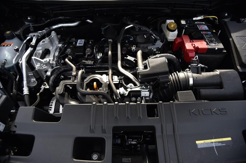 Nissan Kicks Vehicle Image 25