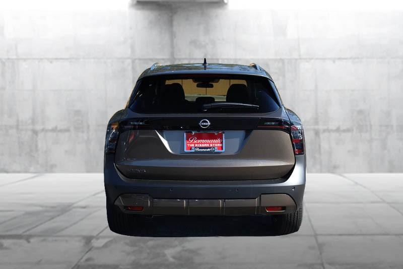 Nissan Kicks Vehicle Image 06