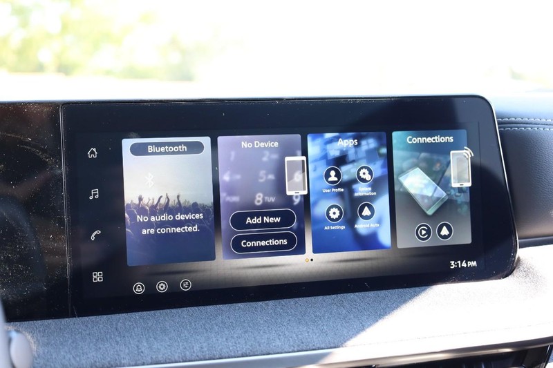 Nissan Kicks Vehicle Image 11