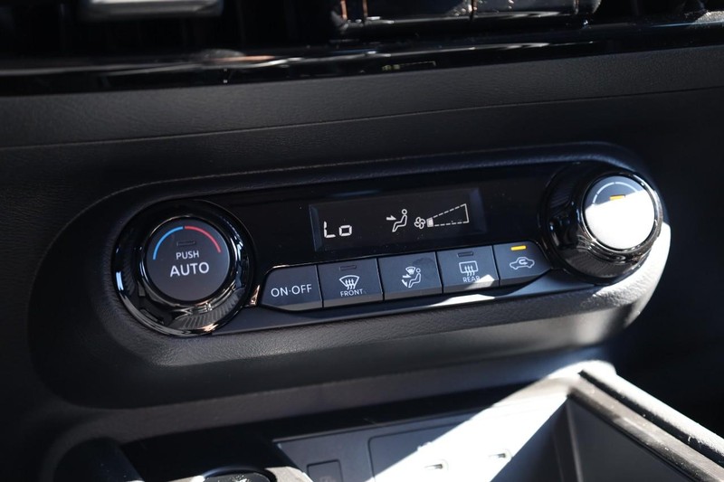 Nissan Kicks Vehicle Image 14