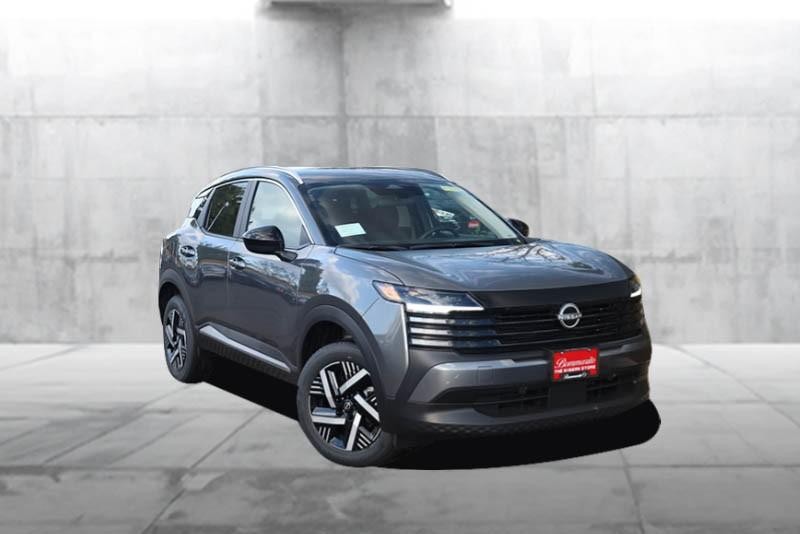 Nissan Kicks Vehicle Image 02