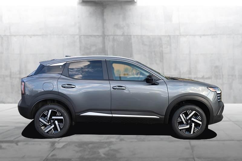 Nissan Kicks Vehicle Image 05