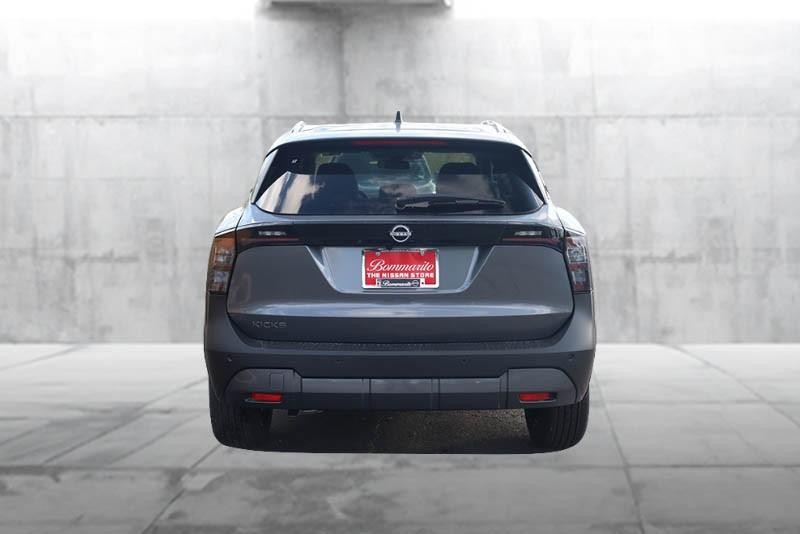 Nissan Kicks Vehicle Image 06