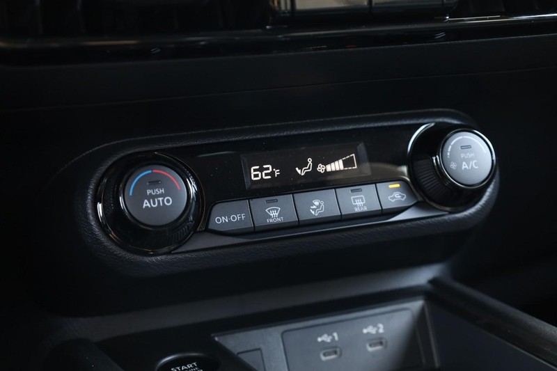 Nissan Kicks Vehicle Image 14