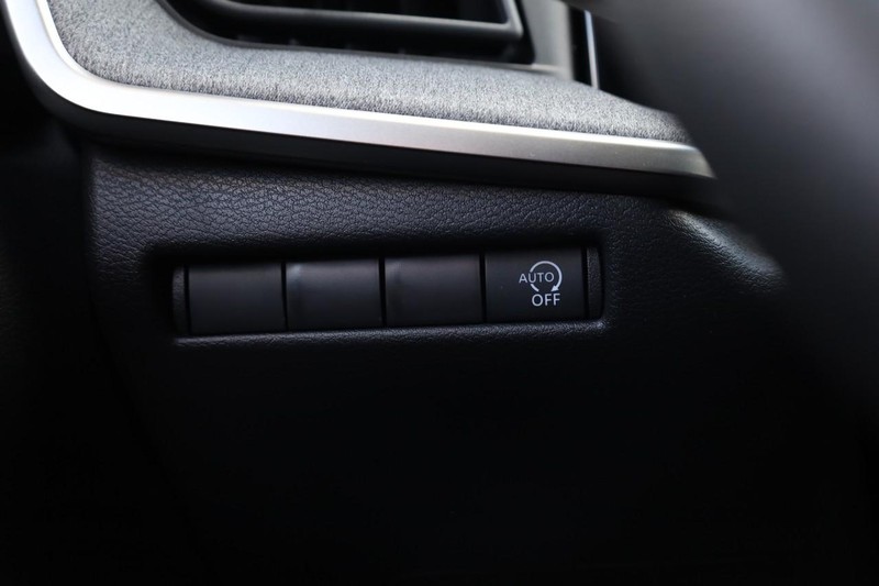 Nissan Kicks Vehicle Image 19