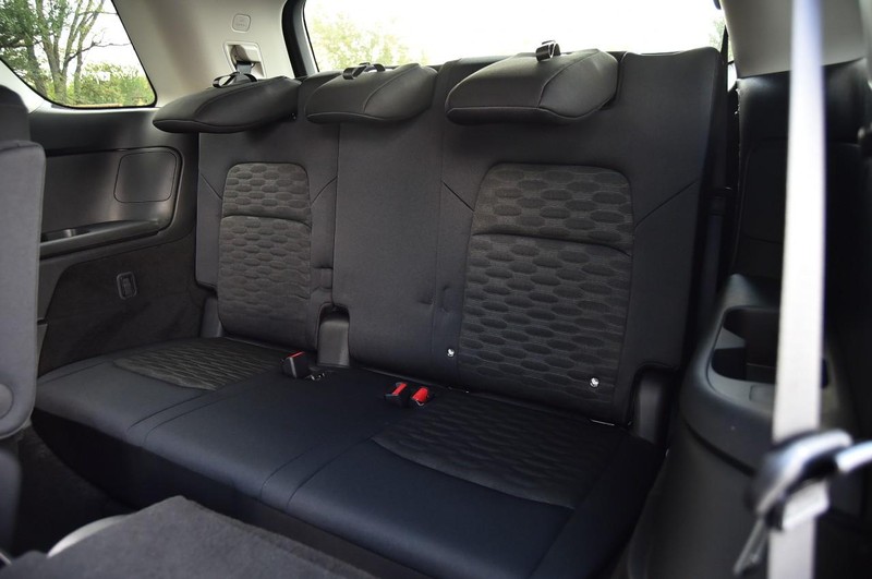Nissan Pathfinder Vehicle Image 26