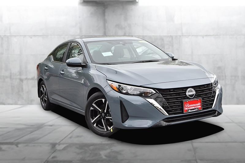 Nissan Sentra Vehicle Image 02