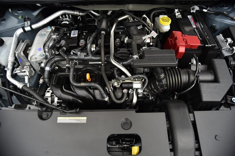 Nissan Sentra Vehicle Image 24