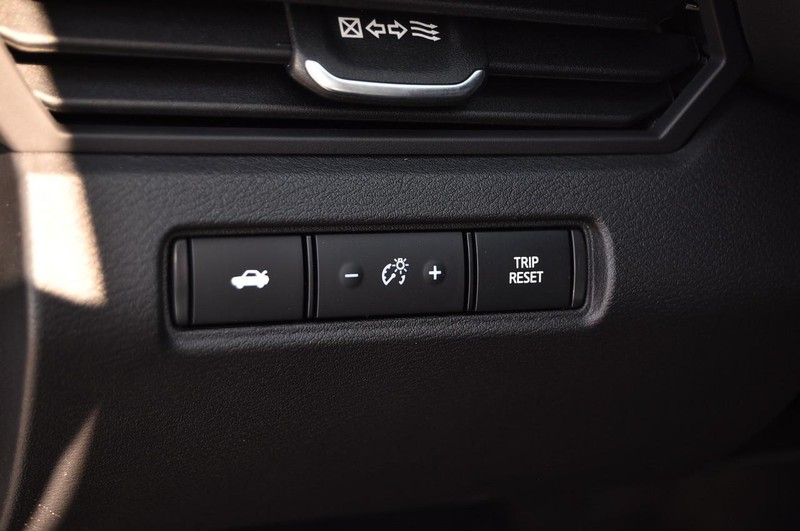 Nissan Altima Vehicle Image 11