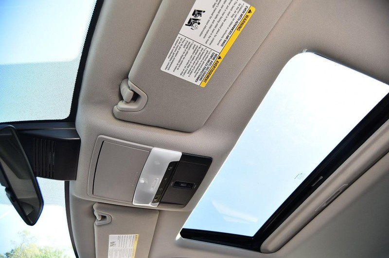 Nissan Altima Vehicle Image 21