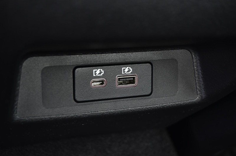 Nissan Altima Vehicle Image 23