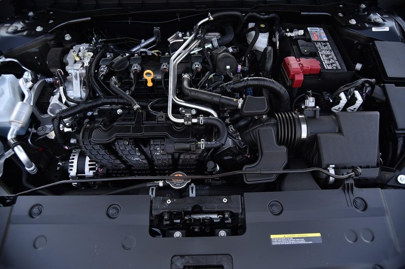 Nissan Altima Vehicle Image 25