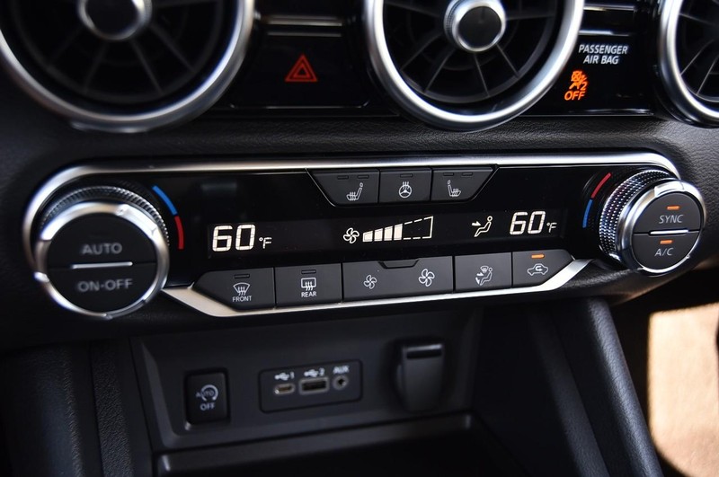 Nissan Sentra Vehicle Image 15