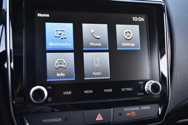 Mitsubishi Outlander Sport Vehicle Image 14
