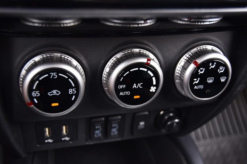 Mitsubishi Outlander Sport Vehicle Image 15