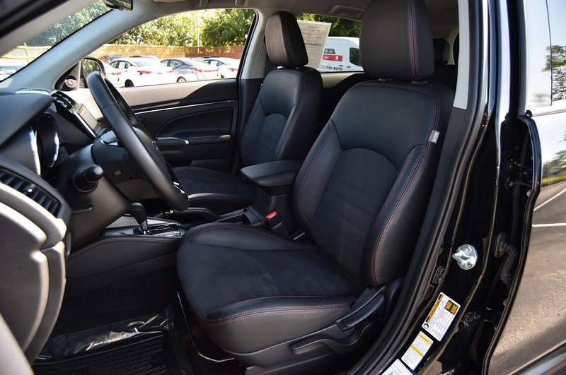 Mitsubishi Outlander Sport Vehicle Image 20