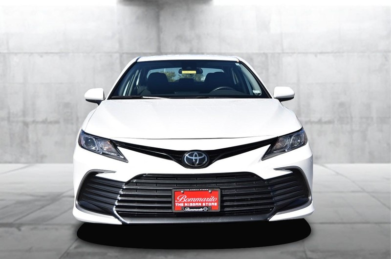 Toyota Camry Vehicle Image 04