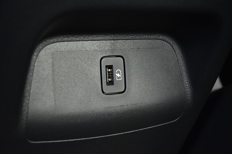 Nissan Sentra Vehicle Image 22