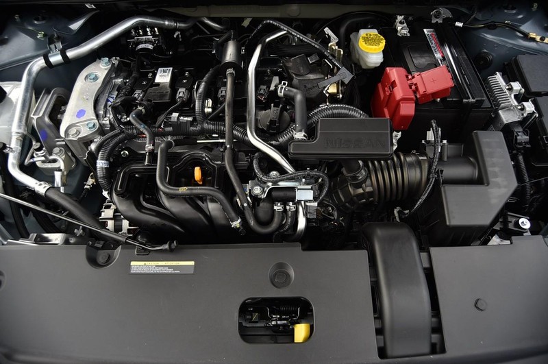Nissan Sentra Vehicle Image 24