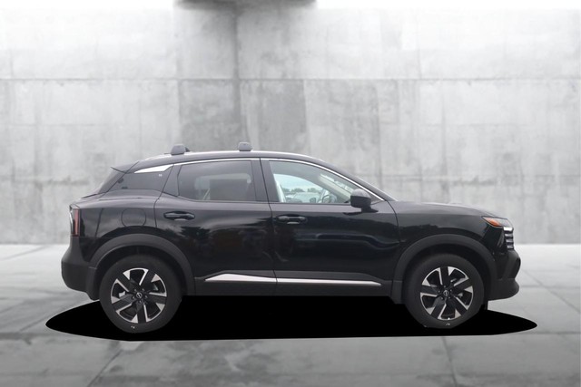 Nissan Kicks Vehicle Image 05