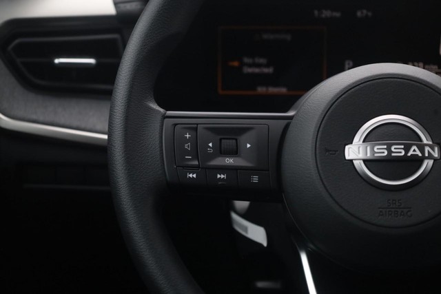 Nissan Kicks Vehicle Image 10