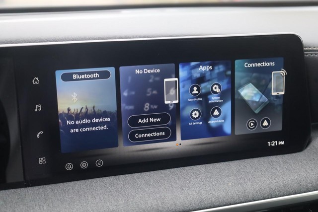 Nissan Kicks Vehicle Image 13