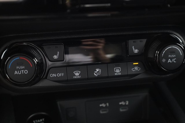 Nissan Kicks Vehicle Image 15
