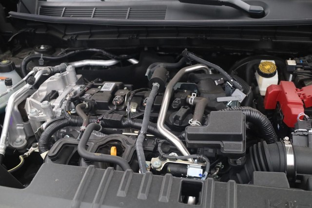 Nissan Kicks Vehicle Image 24
