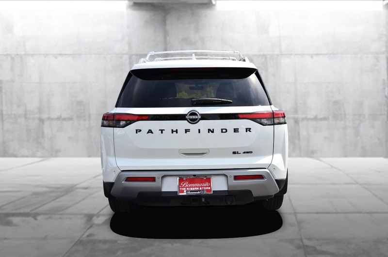 Nissan Pathfinder Vehicle Image 06