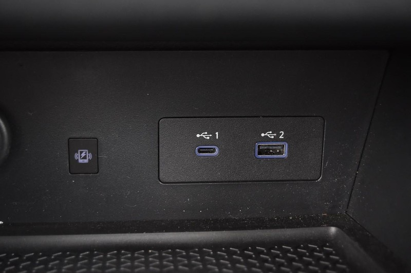 Nissan Pathfinder Vehicle Image 19