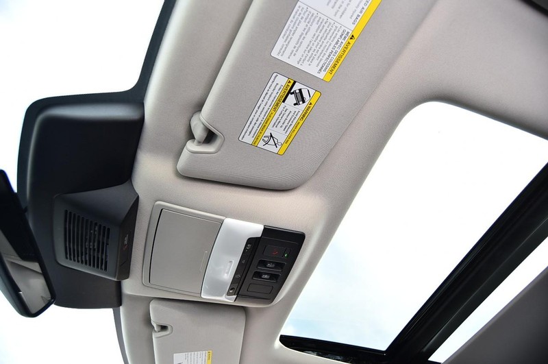 Nissan Pathfinder Vehicle Image 24