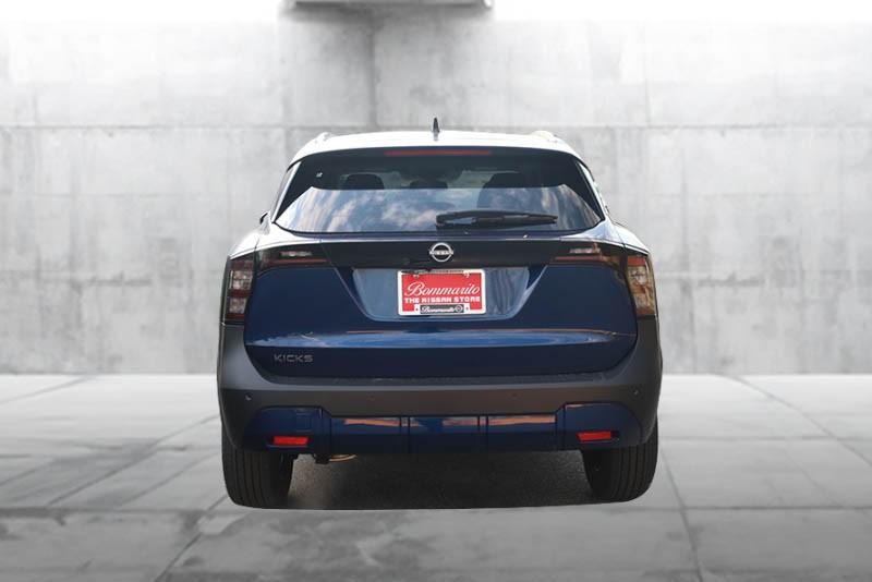 Nissan Kicks Vehicle Image 06