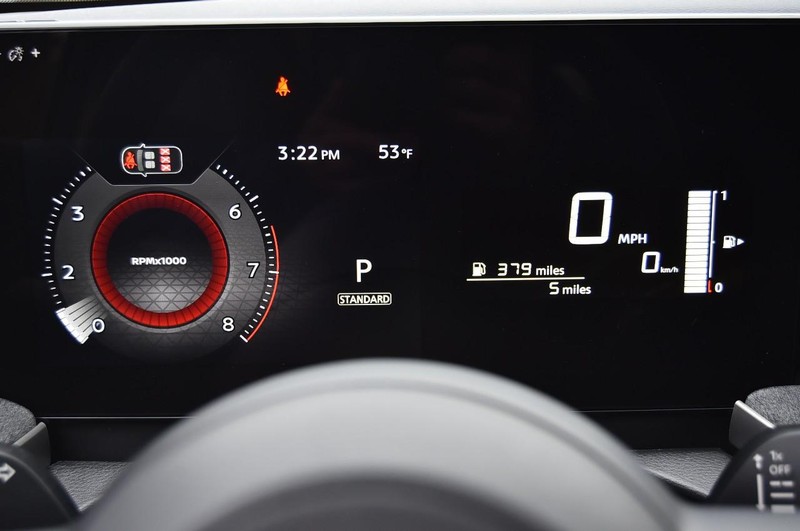 Nissan Kicks Vehicle Image 12