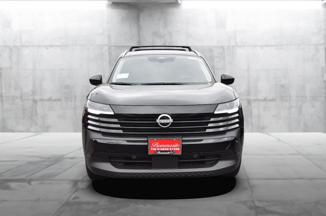 Nissan Kicks Vehicle Image 04