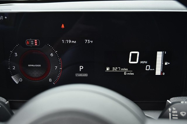 Nissan Kicks Vehicle Image 11