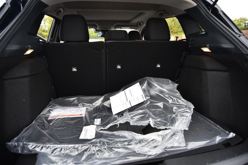 Nissan Kicks Vehicle Image 24